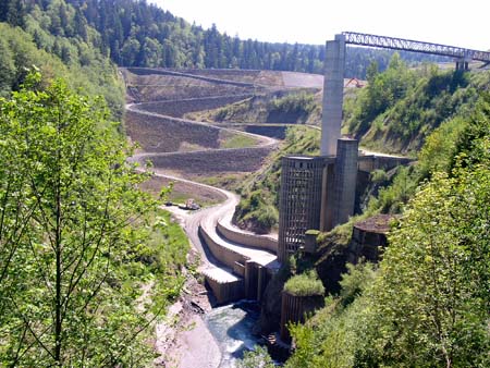 mud mountain dam
