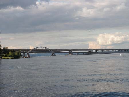 lake washington,homer hadley memorial bridge